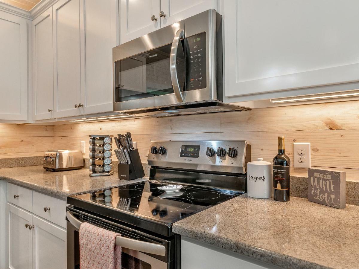 Coral Dreams-Luxe Cottage Steps From The Beach & Pool! Gulf Shores Eksteriør billede